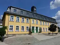 Raschau, Geb�ude der Grundschule in der Schulstra�e (19.08.2023)