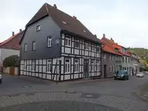 Dassel, Fachwerkh�user in der M�hlenstra�e (28.09.2023)