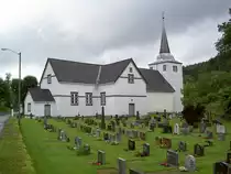 S�ndeled, evangelische Kirche, erbaut ab 1150, Kirchturm von 1752, Langhaus vergr��ert 1768 (24.06.2013)