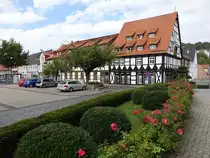 Bad Gandersheim, Fachwerkh�user am Platz am Plan (29.09.2023)