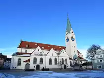 Die evangelisch-lutherische Stadtpfarrkirche St. Mang in Kempten wurde 1767 in den Rokoko-Stil und 1. Jahrhundert sp�ter in den neugotischen Stil umgegestaltet, stammt aber in weiten Teilen aus dem 15. Jahrhundert. (November 2023)