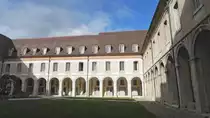 Im Jahre 910 gr�ndete Wilhelm der Fromme, Herzog von Aquitanien und Graf von Macon, die Abtei von Cluny, Sie wurde zum Sitz des gr��ten M�nchsordens des Abendlandes, des Cluny-Ordens. Besucht am 14.10.23