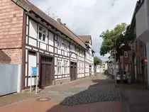Holzminden, Fachwerkh�user in der Weberstra�e (30.09.2023)