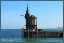 Das Moleh�uschen in Konstanz wurde im Jahr 1842 als Leuchtturm errichtet und mit dem Umbau der Hafenanlagen 1890 stark ver�ndert. (06.10.2023)