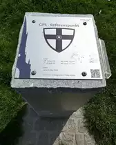 Freiburg-West, GPS-Referenzpunkt zur Positionsbestimmung, steht am Rande des Seeparks, M�rz 2023