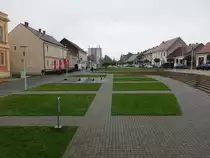 Kri�evci, Geb�ude am Platz Josipa Juraja Strassmayera (03.05.2017)