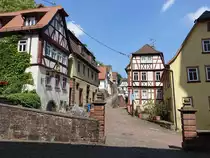 Rothenfels, Fachwerkh�user in der Burggasse (12.05.2018)