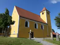 Altenstadt bei Vohenstrau�, Pfarrkirche St. Johannes, erbaut ab 1124, ver�ndert im 17. Jahrhundert (20.05.2018)