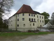 Schloss Baumgarten, erbaut im 16. Jahrhundert im Stil der Fr�hrenaissance (23.04.2017)