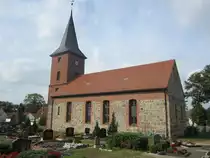 Sch�nermark, evangelische Pfarrkirche, Feldsteinkirche aus dem 13. Jahrhundert, verl�ngert 1725, Neuaufbau 1852 (18.09.2012)