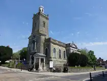Blandford Forum, Pfarrkirche St. Peter und Paul, erbaut von 1732 bis 1739 durch die Architekten John und William Bastard (12.05.2024)