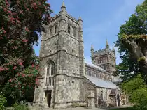 Wimborne Minster, Pfarrkirche St. Cuthburga, erbaut im 12. Jahrhundert (12.05.2024)