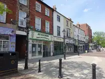 Poole, H�user und Gesch�fte in der High Street (12.05.2024)