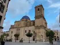 Elche, Basilica de Santa Maria, 10.06.2024. Damals unter maurischer Herrschaft war eine Moschee der Almohaden.