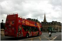 Sightseeing in Bath - Tickets f�r den Bus gibt es zum Beispiel im Touristen-Office am Abbey Church Yard.