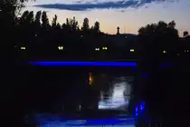 Der Siemens-Nixdorf-Steg ist eine Fu�g�ngerbr�cke in Wien. Er �berquert den Donaukanal und verbindet die Bezirke Alsergrund (9. Bezirk) und Leopoldstadt (2. Bezirk). Aufnahme: 18. Mai 2024.