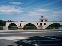 Avignon: St.Benezet-Br�cke eher bekannt als  Pont d'Avignon 