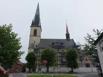 Ostinghausen, Pfarrkirche St. Christophorus, erbaut von 1895 bis 1896 durch Lambert von Fisenne (10.06.2024) 