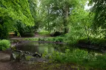 Unterwegs im zum Ende des 18. Jahrhunderts angelegten Christiansenpark von Flensburg. (Juni 2024)