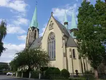 Kamen, Pfarrkirche Hl. Familie,  neugotische Querhausbasilika erbaut von 1901 bis 1902 durch August Menken (08.06.2024)
