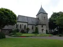 Einen, Pfarrkirche St. Bartholom�us, erbaut im 12. Jahrhundert, erneuert 1939 durch den Warendorfer K�nstler Josef Brandkamp (04.06.2024)