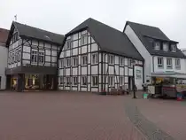 Oelde, Fachwerkh�user am Marktplatz (04.06.2024)