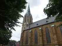 Harsewinkel, Pfarrkirche St. Lucia, neugotische Hallenkirche, erbaut von 1858 bis 1860 nach Pl�nen von Emil von Manger (03.06.2024)