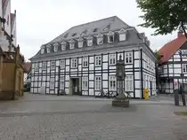 Rietberg, Fachwerkrathaus in der Rathausstra�e (03.06.2024)