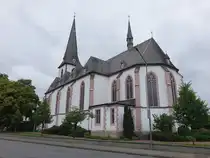 Westenholz, Pfarrkirche St. Joseph, erbaut von 1901 bis 1905 vom Paderborner Dom- und Di�zesanbaumeister Arnold G�ldenpfennig (03.06.2024)