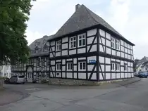Brilon, Fachwerkh�user in der Schulstra�e (01.06.2024)