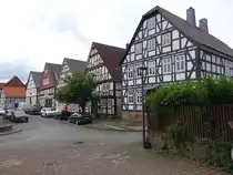 Mengeringhausen, Fachwerkh�user in der Neue Pfortenstra�e (31.05.2024)