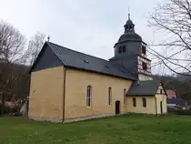 S�lzhayn, evangelische St. Katharina Kirche, barocke Saalkirche aus verputzten Bruchsteinen, erbaut um 1700 (22.03.2024)