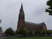 Armentieres, Pfarrkirche St. Vaast, erbaut ab 1937 durch Louis Marie Cordonnier (06.09.2024)