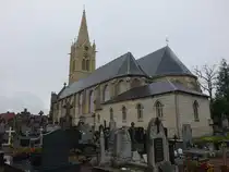 Herzeele, Pfarrkirche Notre-Dame-de-l'Assomption in der Rue de Eglise, erbaut im 16. Jahrhundert (06.09.2024)