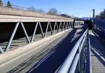 Freiburg, Galerien zwischen Schutzenallee-Tunnel und Kappler Tunnel, stadtausw�rts, Feb.2022