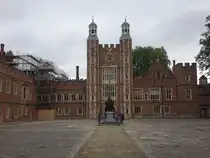 Eton, Lupton Tower, erbaut von 1517 bis 1520 als Torturm f�r das Eton College (09.09.2024)