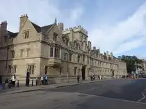Oxford, All Souls College in der High Street, gegr�ndet 1438 (09.09.2024)