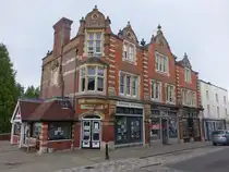 Hemel Hempstead, Giebelh�user in der High Street (11.09.2024)