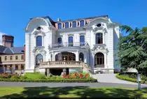 Geschichtstr�chtiger Bau in Aschersleben: die Wei�e Villa. 1903 erbaut, war sie Wohnsitz der stadtweit ber�hmten Familie Bestehorn und dient heute der Lebenshilfe Harzvorland.

🕓 1.6.2024 | 14:49 Uhr