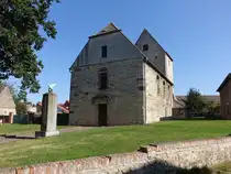 Leiha, romanische evangelische St. Ursula Kirche, erbaut im 11. Jahrhundert (21.09.2024)