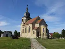 Dornstedt, evangelische St. Pankratius Kirche, neoromanischer Bau von 1883 (23.09.2024)