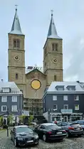 Die evangelische Christuskirche wurde von 1842 bis 1849 an der Stelle einer sechs Jahre zuvor abgebrannten Kirche erbaut. Nach der Zerst�rung im 2. Weltkrieg wurde sie 1952 wieder aufgebaut und erhielt im Jahr 1968 ihre Turmspitzen. (Schwelm, November 2024)