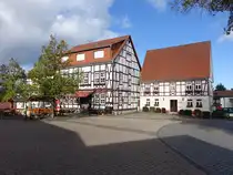 Dankerode, Fachwerkh�user am Marktplatz (27.09.2024)