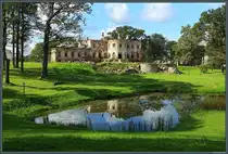 Das Wei�e Schloss von Gulbene wurde im 18. Jahrhundert errichtet. Heute ist es weitgehend verfallen. (01.09.2024)