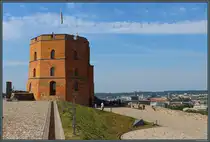 Der Gediminas-Turm ist das markanteste �berbleibsel der Oberen Burg von Vilnius. Die Burg entstand im 14. Jahrhundert. Die Anlage bietet einen sch�nen Blick auf das Stadtzentrum. (03.09.2024)