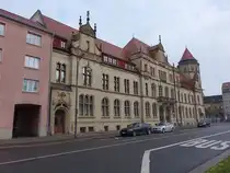 Dessau, Hauptpostamt in der Friedrichstra�e, erbaut von 1899 bis 1901 durch den Architekten Ernst Hake, Wiederaufbau von 1950 bis 1951 (08.12.2024)