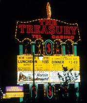 Neon-Werbung vom  The Treasury , Hotel und Casino in Las Vegas, M�rz 1981. 