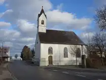Egg an der G�nz, Kapelle St. Rochus, Saalbau mit halbrundem Schluss, erbaut im 16. Jahrhundert (11.01.2025)