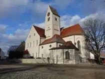 Klosterbeuren, Pfarrkirche St. Ursus, erbaut im 15. Jahrhundert, Umbau von 1740 bis 1741 durch Ulrich Fendt (11.01.2025)