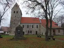 Pl�tzky, evangelische St. Maria Magdalena Kirche, erbaut ab 1170 (11.12.2024)